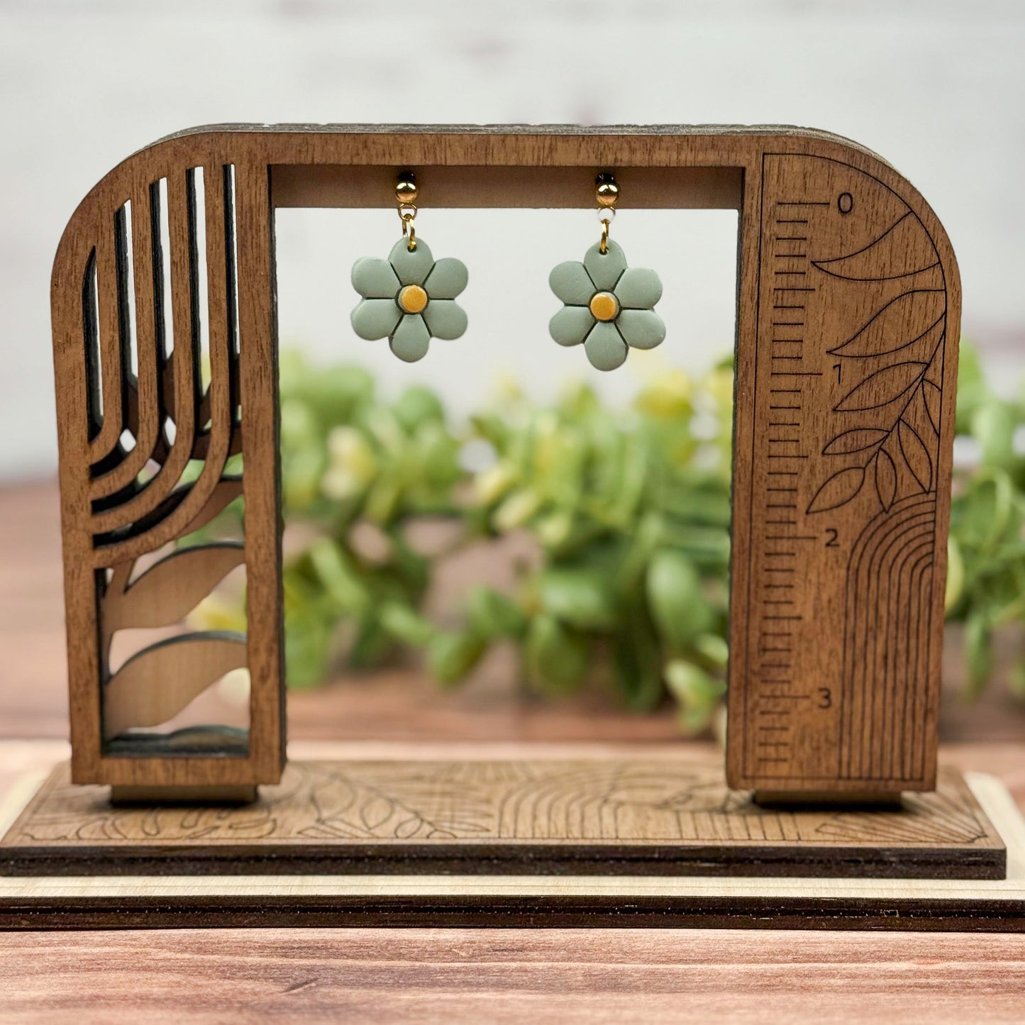 Bloom Drop - Daisy Dangle Earrings