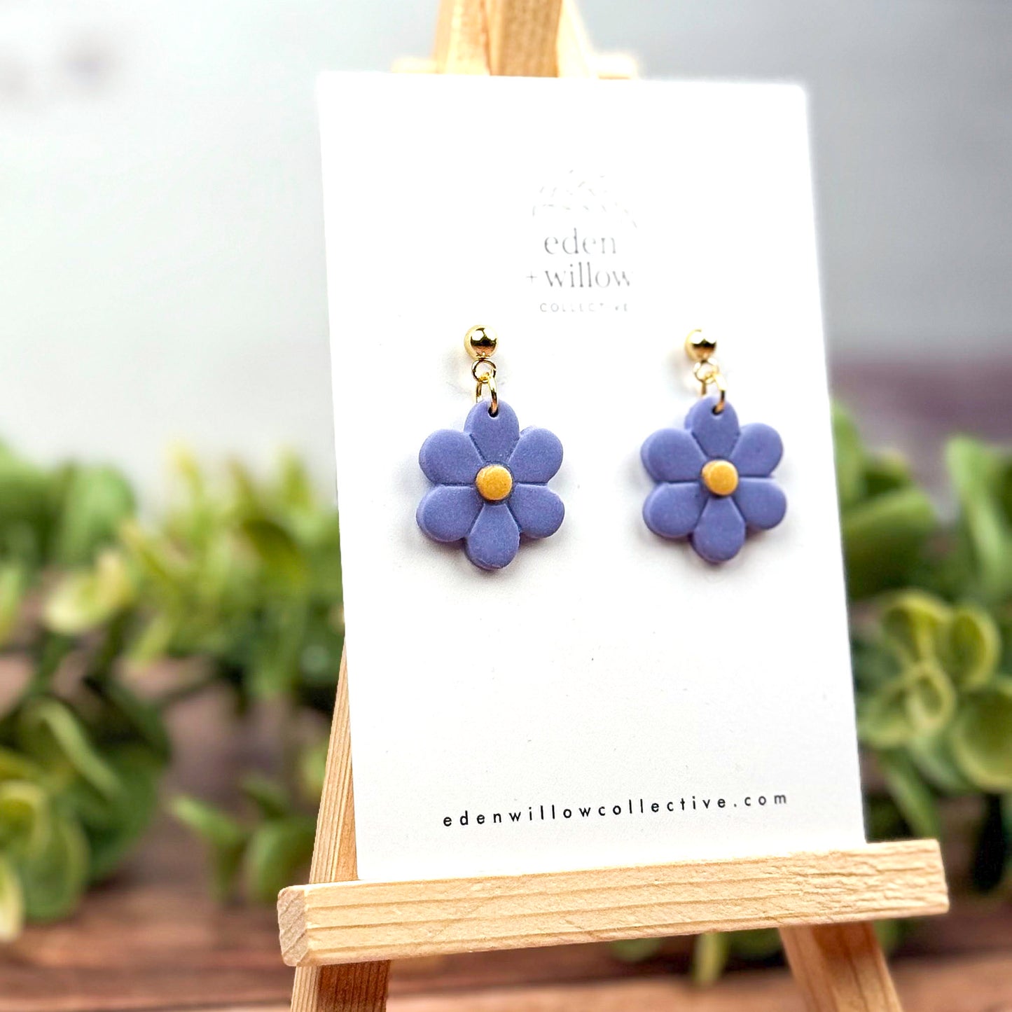 Bloom Drop - Daisy Dangle Earrings