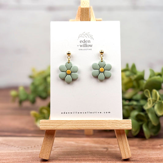 Bloom Drop - Daisy Dangle Earrings
