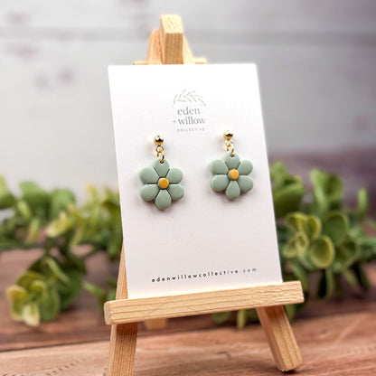 Bloom Drop - Daisy Dangle Earrings