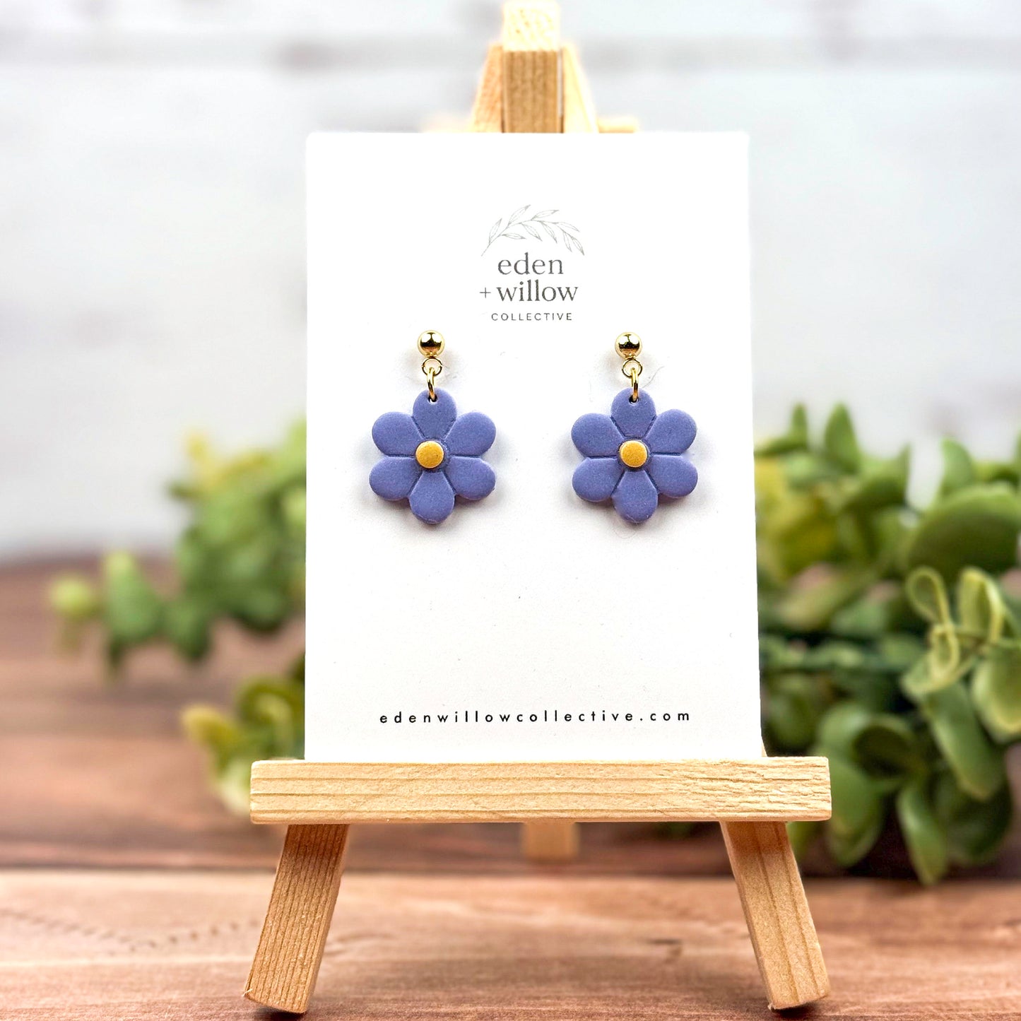 Bloom Drop - Daisy Dangle Earrings